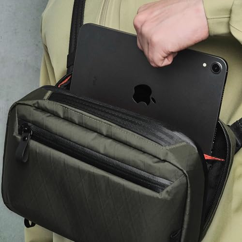 ALPAKA Elements Tech Case 테크 파우치 전자 정리함 여행용 케이스, Green-2.3L-X-Pac VX21 | 내후성 원단, YKK 아쿠아가드 지퍼, 탈착식 어깨끈, 전자 제품 및 액세서리, 일상 업무 여행에 이상적 - color: Green-2.3L-X-Pac VX21