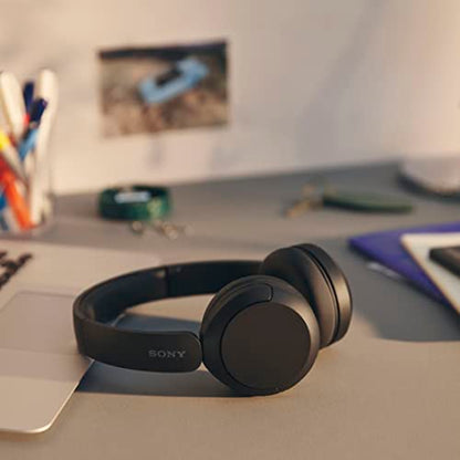 Sony WH-CH520 컴팩트 이지 휴대용 무선 온이어 헤드폰 (블랙) | 최대 50시간, 블루투스, 빠른 충전