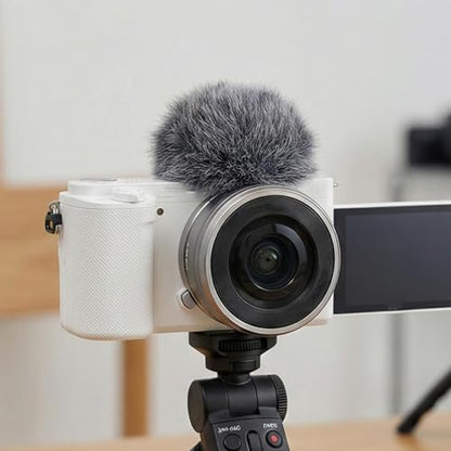 Secure Attachment Plush Cover for Hot Shoe Mount Ensuring Clear Voice Captures Outdoors Windproof Microphone Cover with Hot Shoe Mount Suitable - color: B