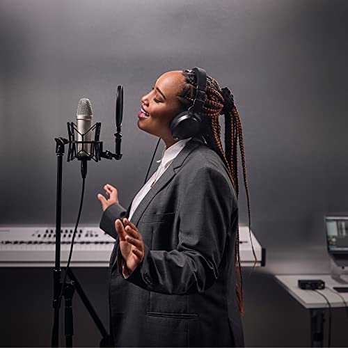 RØDE NT1 5th Gen Studio Condenser Microphone, XLR + USB-C, Black - color: Silver