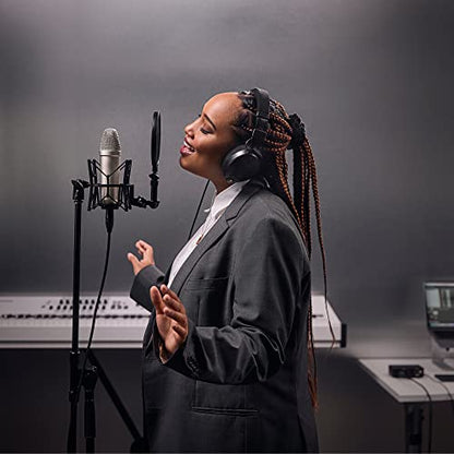 RØDE NT1 5th Gen Studio Condenser Microphone, XLR + USB-C, Black - color: Silver