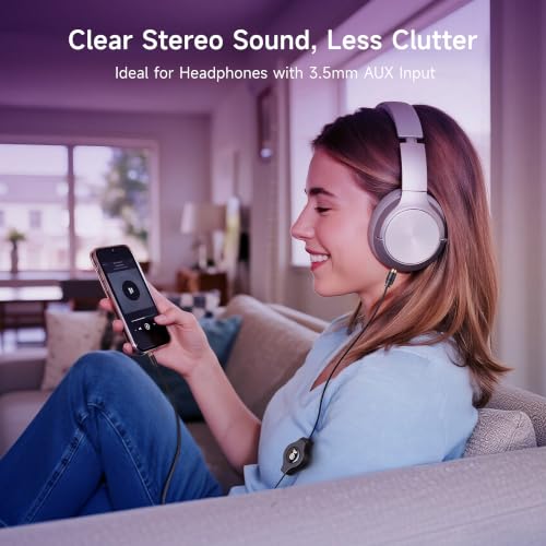 Cable Matters 2-Pack Gold-Plated Retractable Aux Cable, 2.5ft | 3.5mm Auxiliary Cable, 3.5mm Male-to-Male, Travel Reel, Gold-Plated Connectors