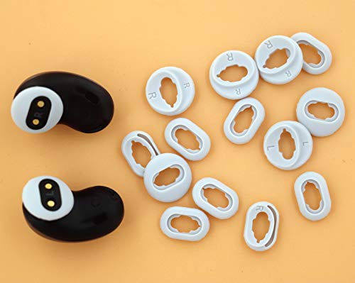 Galaxy Buds Live Adapter Tips Eartips Earbuds, 8 Pairs Replacement S/L 2 Size Silicone Rubber Ear Tips Buds Wing Tips Fit in Case Compatible with Samsung Galaxy Buds Live - White