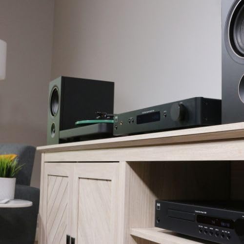 NAD C 338 Hybrid Digital DAC Amplifier with Chromecast
