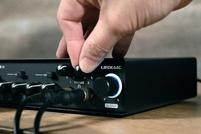 Yamaha 6-in/4-out USB-C Audio/MIDI Interface with 32-bit/192kHz Support, 4 combo and 2 Line Inputs, DSP-Powered Mixing/Effects, Steinberg Software Suite, Black URX44C - color: Black, style: URX44C