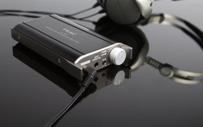 TEAC FBA_HA-P50-B Portable Headphone Amplifier HA-P50