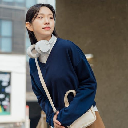 Sony WH-CH720NW Noise Canceling Wireless Bluetooth Headphones - Built-in Microphone - up to 35 Hours Battery Life and Quick Charge - Matte White - color: White