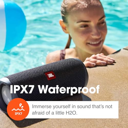 JBL Flip 5 (Black) + Bundle with divvi! Protective Hardshell Case - color: Black