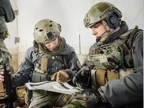 Under-Helmet Single-Ear Bowman-Style 7.0mm TP-120 Headset for Civilian U94 | Works with Civilian Version U94 PTT, Airsoft/Outdoor Team Comms, Clear Audio Tactical Earpiece, Left/Right Ear Swappable