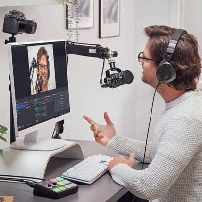 Rode PodMic USB Dynamic Broadcast Microphone Bundle with Gator GFW-MIC-0250 Weighted Mini Desktop Tripod Stand and SC27 USB-C Cable — Aphex DSP Mic for Podcasting, Streaming, Voice Over