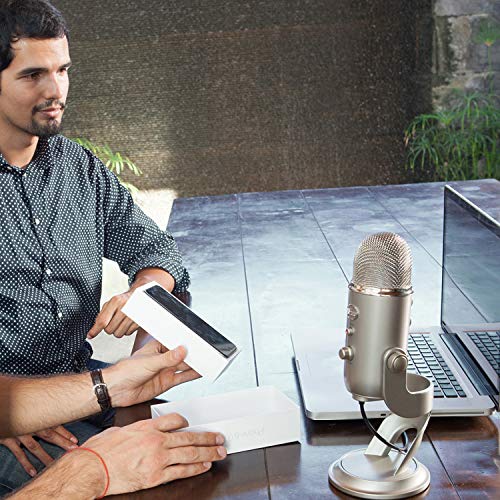 Logitech Creators Blue Yeti USB Microphone for Gaming, Streaming, Podcast, YouTube, Discord, PC, Studio Sound, Plug & Play-Whiteout | For PC and Mac, gaming, recording, streaming, podcasting, Blue VO!CE effects, plug and play, studio use