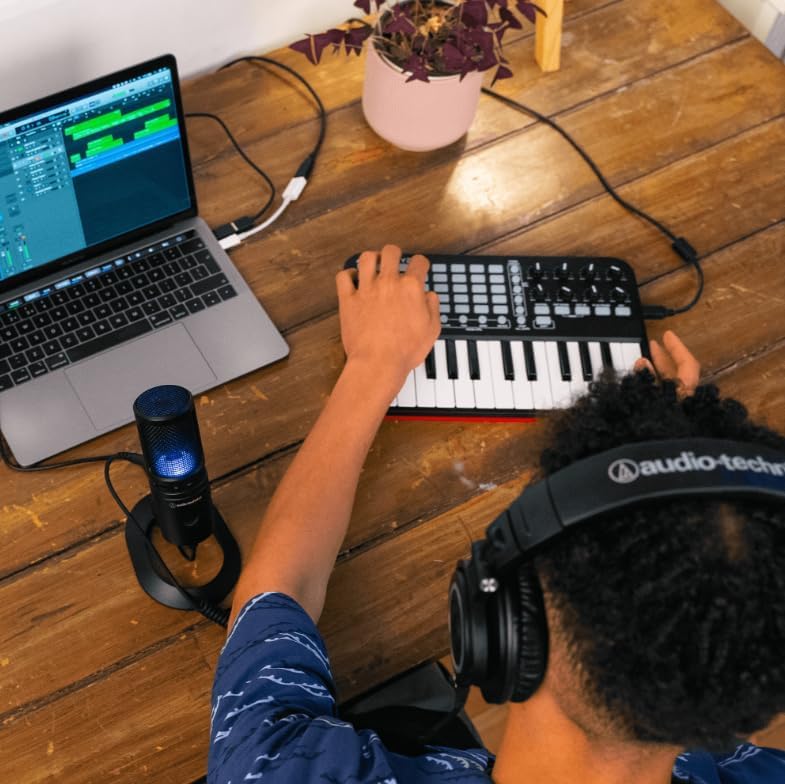Audio-Technica AT2020USB-X Cardioid Condenser USB Microphone Bundled with Microphone Arm + Headphones + Wind Screen Pop Filter + Cleaning Cloth (5 Items) - style: w/Mic Arm & Headphones