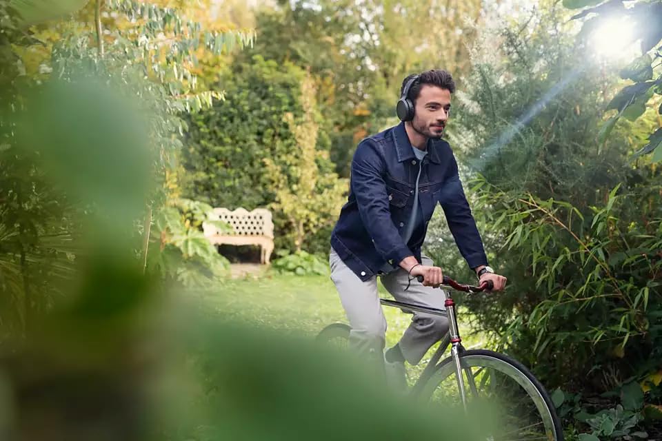 Philips H5205 Over-Ear Wireless Headphones with 40mm Drivers, Lightweight Cushioned Headband, Black - color: Black